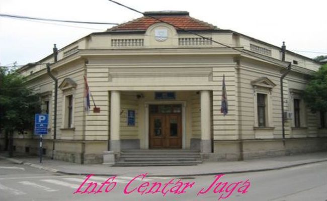 Grad Leskovac danas izmirio obaveze za jubilarne nagrade u prosveti