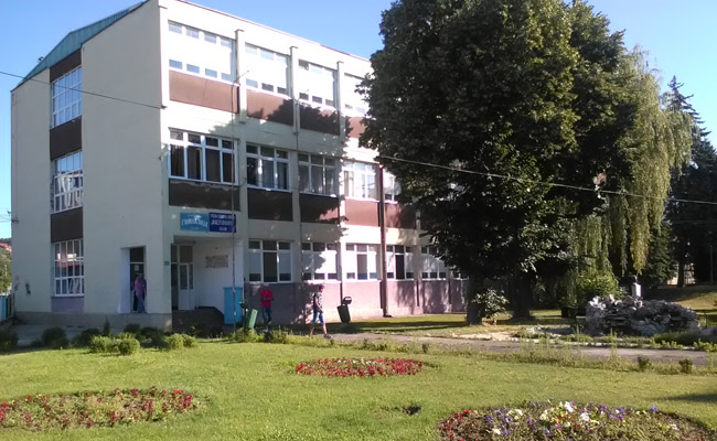 Direktor u ostavci blokirao rad Nastavničkog veća Gimnazije u Lebanu