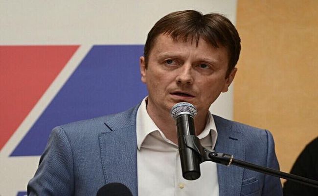 Glišić: Ljudi koji nemaju kapacitet u lokalnim sredinama ne mogu se zaklanjati iza imena Aleksandra Vučića