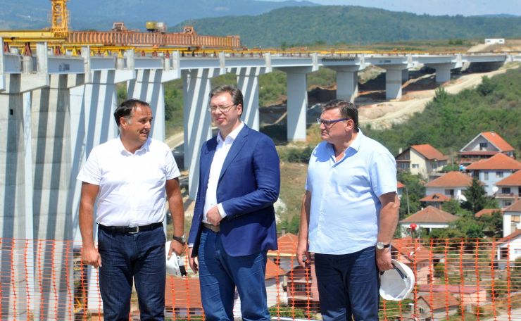 Vučić najavio otvaranje fabrike u Lebanu i dolazak investitora u Bojniku