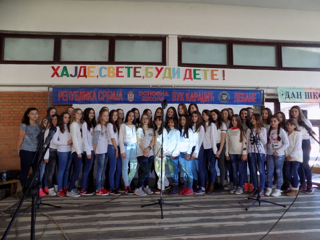 Osnovna škola ‘’Vuk Karadžić’’ iz Lebana proslavila 37 rođendan (FOTO)