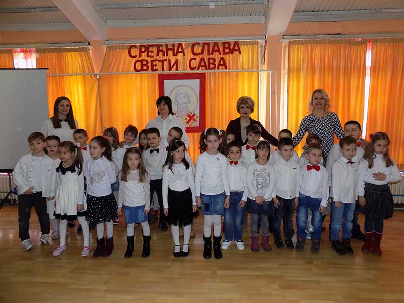 Lebanski predškolci pevali i recitovali u čast Svetog Save