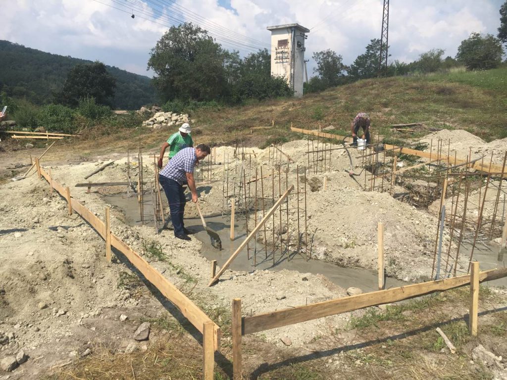 Postavljen temelj za izgradnju nove crkve Svetog Pantelejmona u Gazdaru