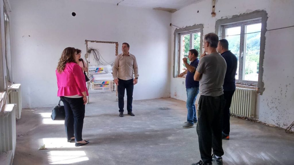 Predstavnici Koordinacionog tela obišli radove na rekonstrukciji zgrade opštine Medveđa