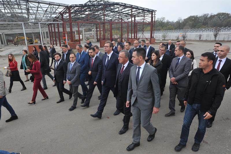 Vučić obišao radove na izgradnji fabrike tekstila „Eurotay“
