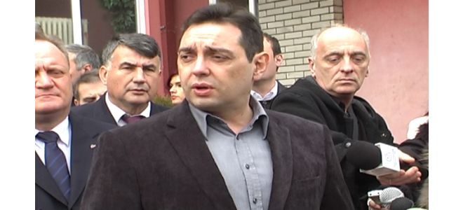 Ministru odbrane Aleksandru Vulinu upućene pretnje smrću