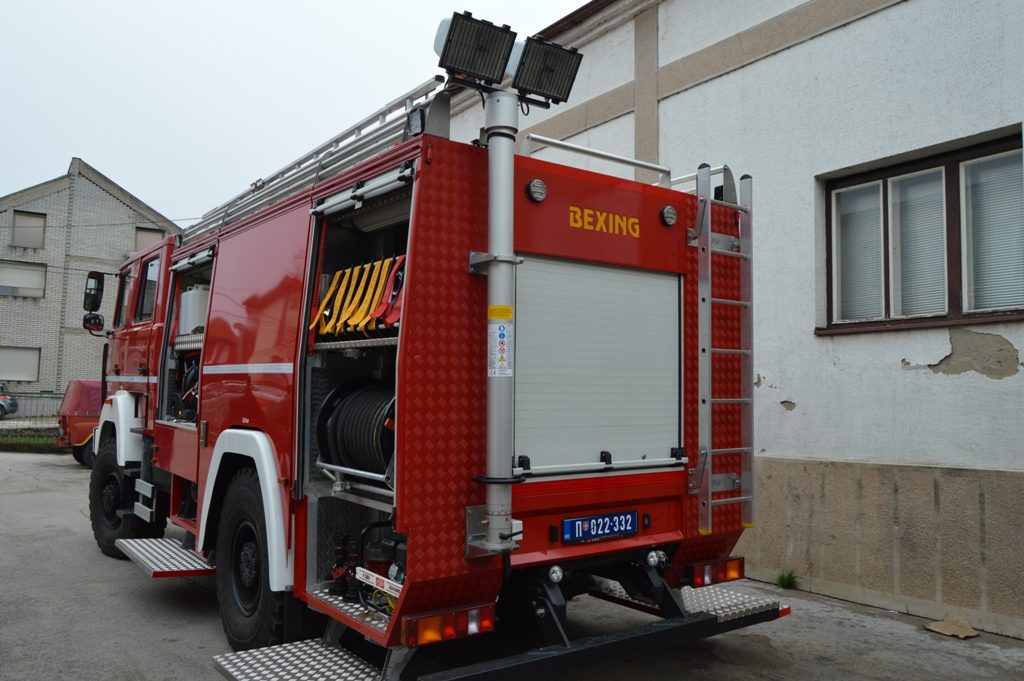 Vatrogasno-spasilačka jedinica u Leskovcu dobila novo vatrogasno vozilo u vrednosti od 225 hiljada evra