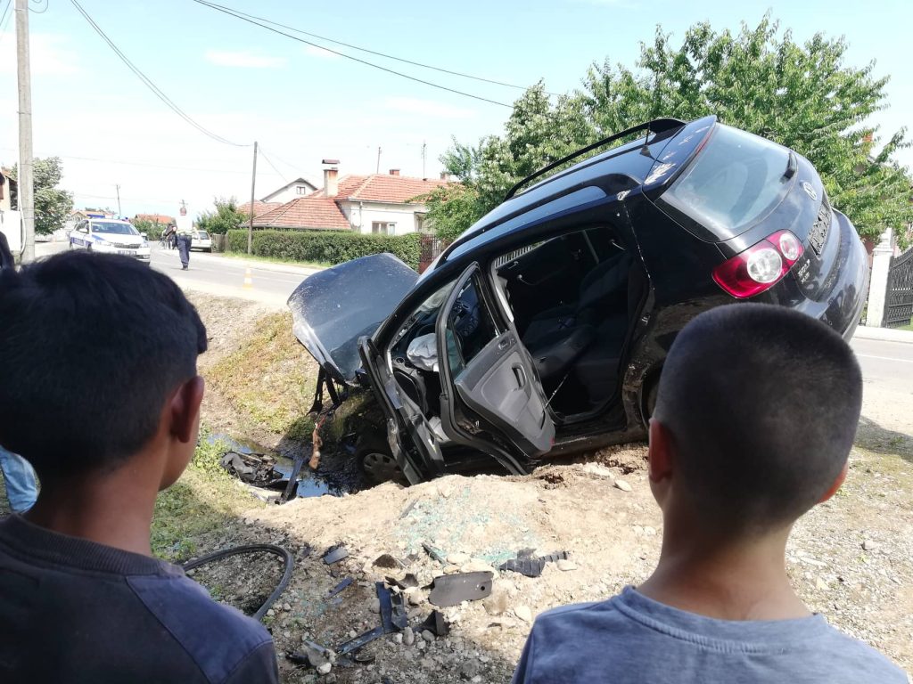 Saobraćajna nezgoda u Pertatu – Jedna osoba povredjena