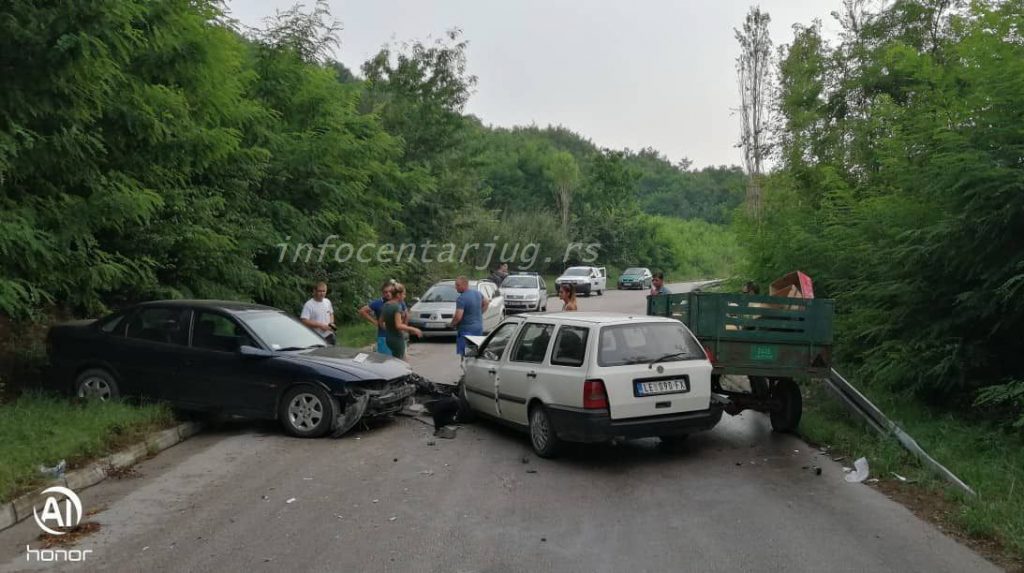 Saobraćajna nezgoda kod sela Đinđuša