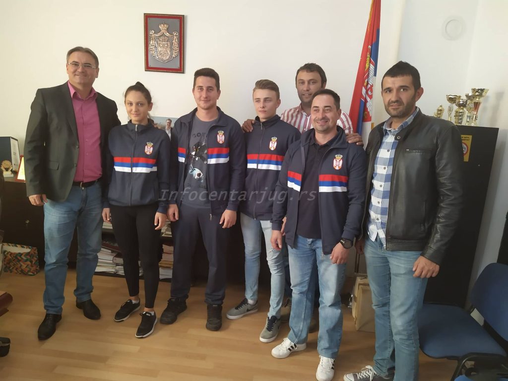 Bojnički trećeplasirani karatisti Svetskog prvenstva na prijemu kod predsednika opštine Bojnik