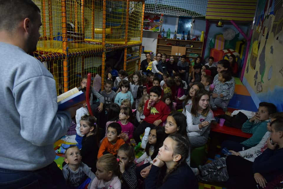 „Pravoslavno udruženje samo sloga Srbina spasava“ organizovalo druženje sa decom u duhu pravoslavlja na pravoslavni praznik
