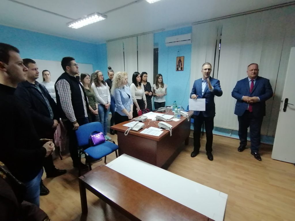 Nebojša Stefanović obišao Gradski odbor Srpske napredne stranke u Leskovcu