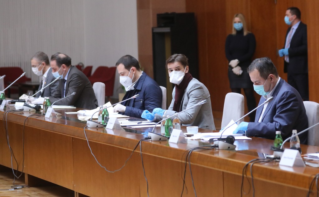 Uredba o formiranju privremenog registra i načinu uplate jednokratne novčane pomoći svim punoletnim državljanima Republike Srbije u cilju smanjivanja negativnih efekata prouzrokovanih pandemijom bolesti COVID-19 izazvane virusom SARS-CoV-2