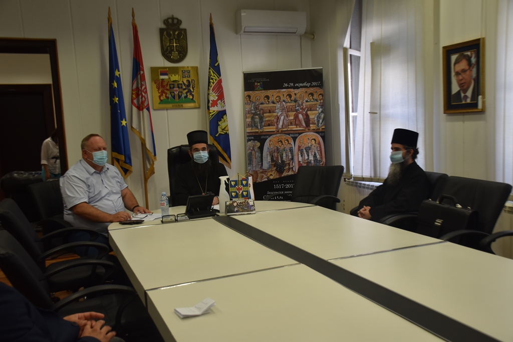 Episkop niški Arsenije lično čestitao gradonačelniku Leskovca na imenovanju