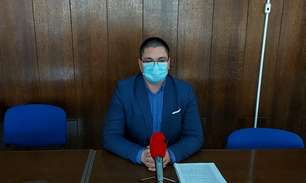Bogdanović izneo najnovije podatke o broju zaraženih i pohvalio rad Kovid ambulante u Lebanu
