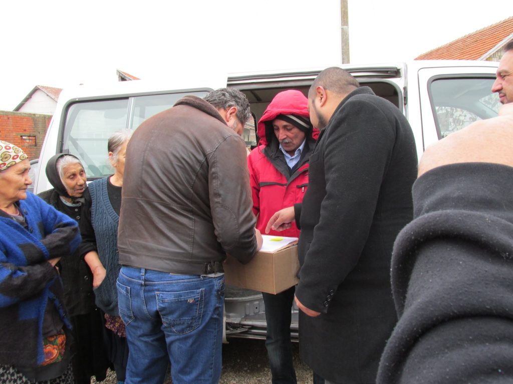 Udruženje „Avutnipe – Budućnost“ iz Lebana podelilo humanitarnu pomoć porodicama ugroženim od poplave