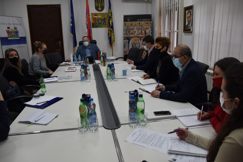 Leskovac među 11 gradova i opština Srbije u kojima će se obavljati prekvalifikacija i edukacija roma
