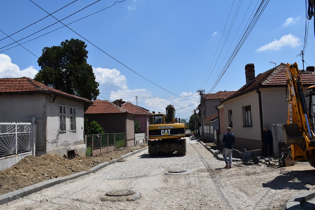 Rekonstruišu se dve ulice u Leskovcu