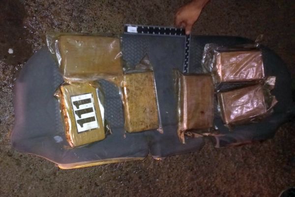 Na administrativnom prelazu Jarinje zaplenjeno šest kilograma kokaina