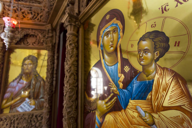 Srpska pravoslavna crkva danas obeležava praznik – Polaganje pojasa Presvete Bogorodice