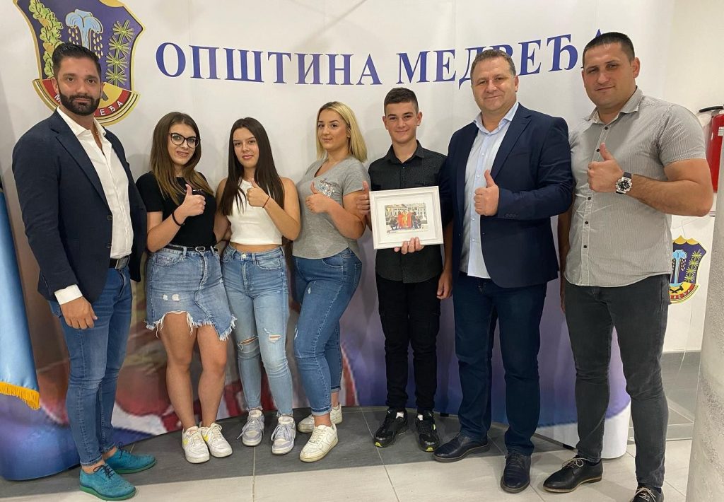 Ekipa iz Medveđe na takmičenju Srbija u ritmu Evrope – Deca su pokazala da su timski igrači