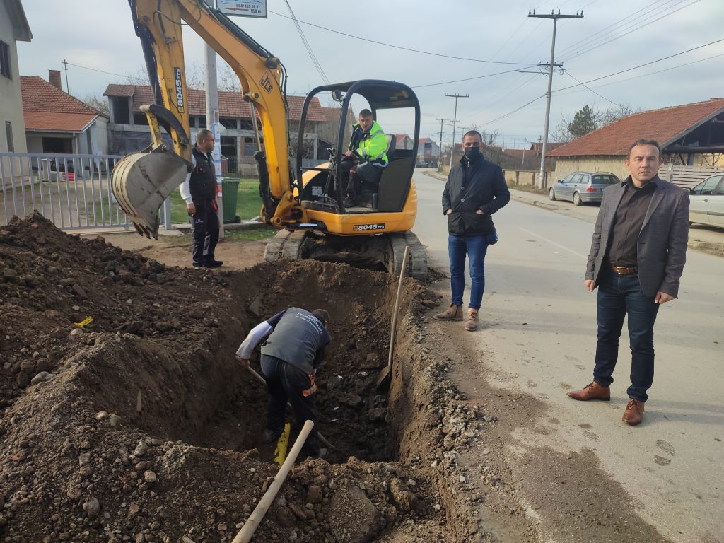 Rekonstrukcija vodovodne mreže u dve ulice u Gornjem Stopanju