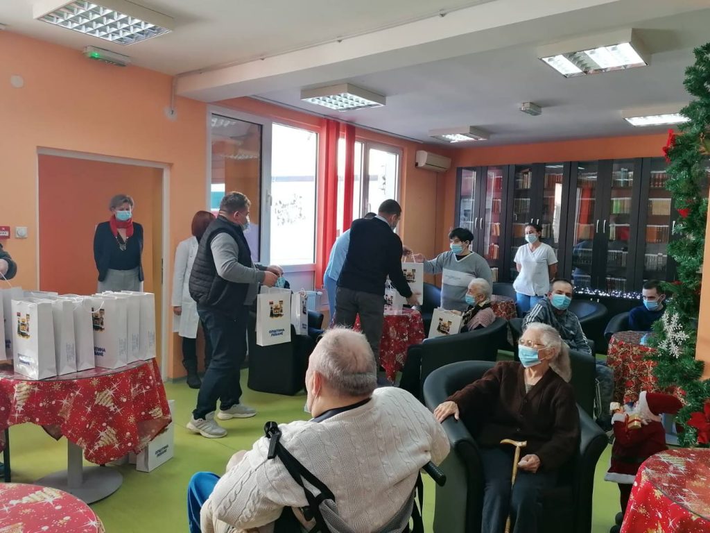 Direktor Centra za socijalni rad iz Lebana obišao Lebančane koji borave u Ustanovi za odrasle i starije u Leskovcu