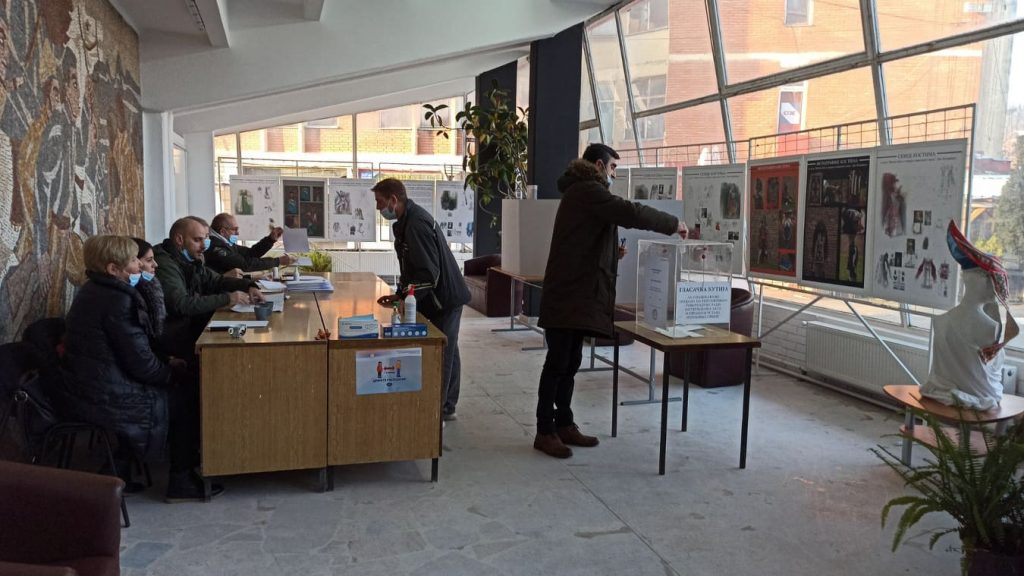 U Lebanu do 14 sati na referendum izašlo 29,13 odsto birača