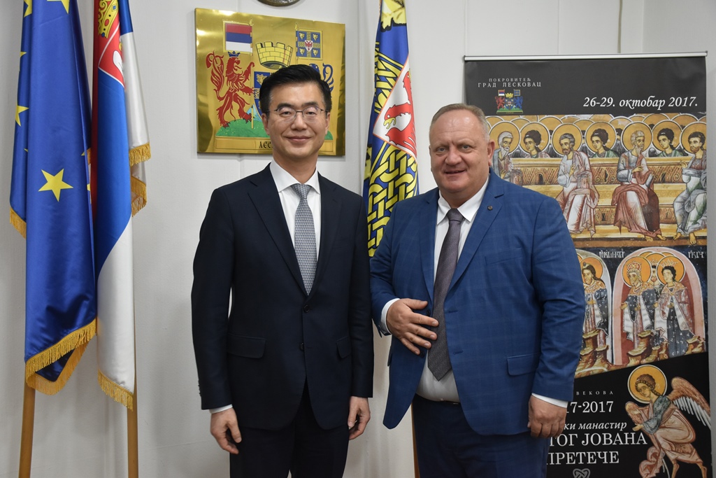 Novoimenovani ambasador Republike Koreje Li Đeung danas posetio Leskovac