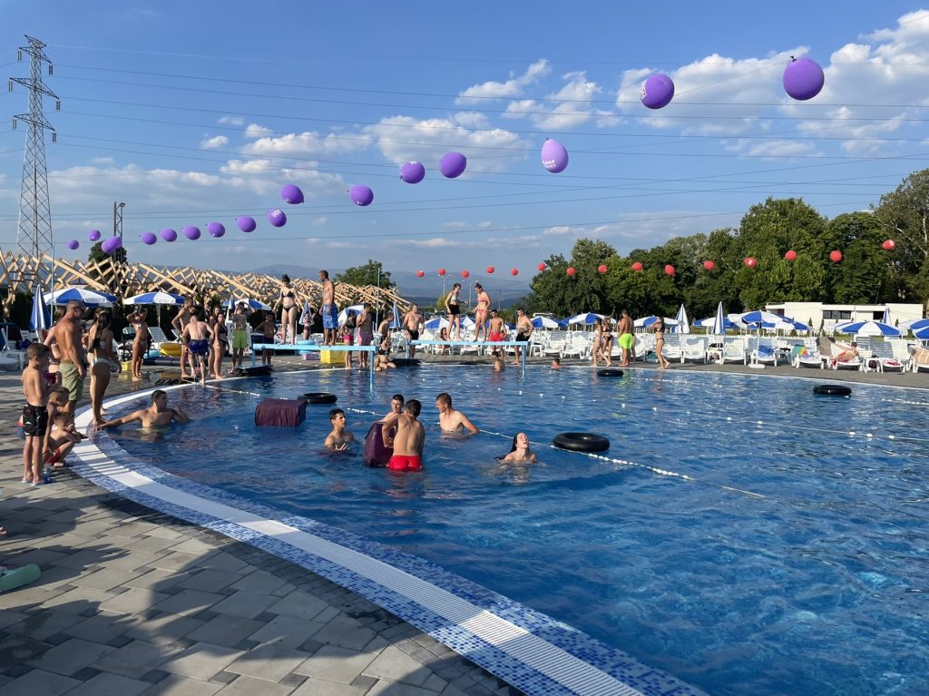 Počele „Igre na vodi“ u kompleksu Akva parka „Atina“ u Leskovcu