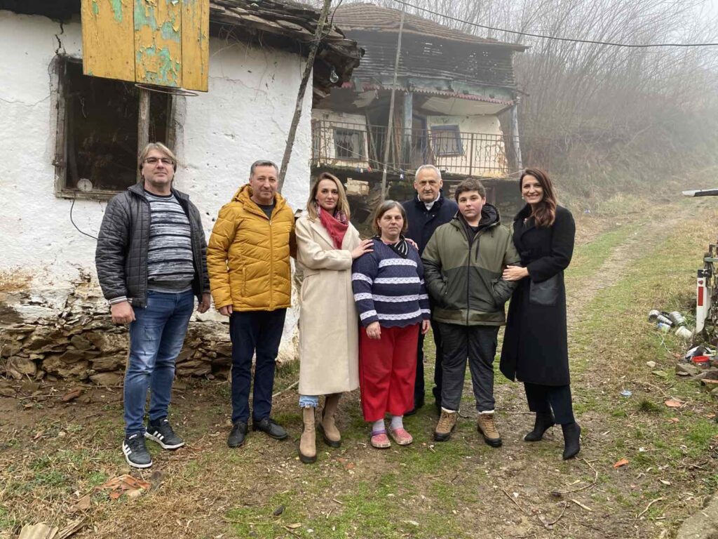 Porodica Stojanović iz sela Ravnog Dela uskoro dobija novi dom