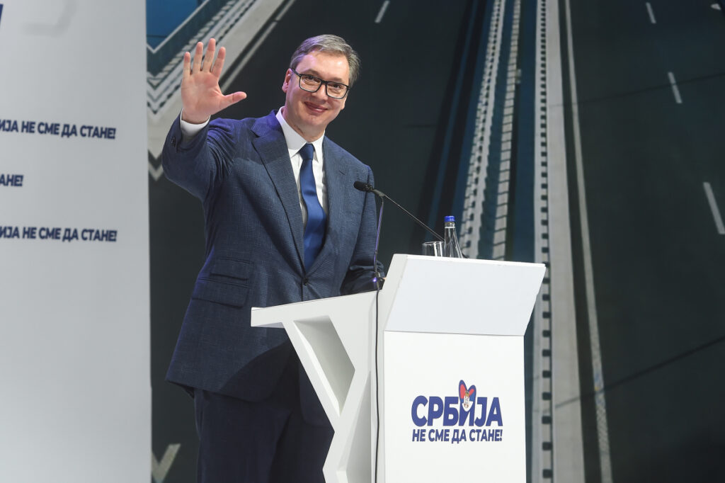 Vučić u Leskovcu poručio: Strani faktor neće odlučivati o sudbini Srbije