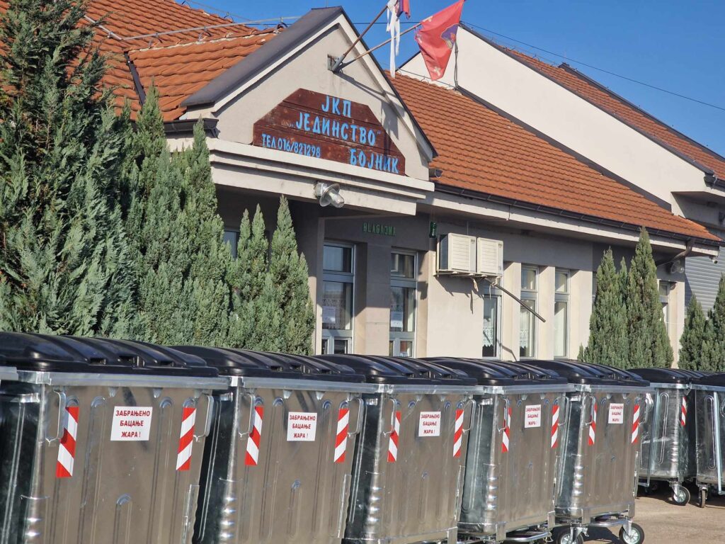 U Bojniku stigli novi kontejneri za još četiri sela